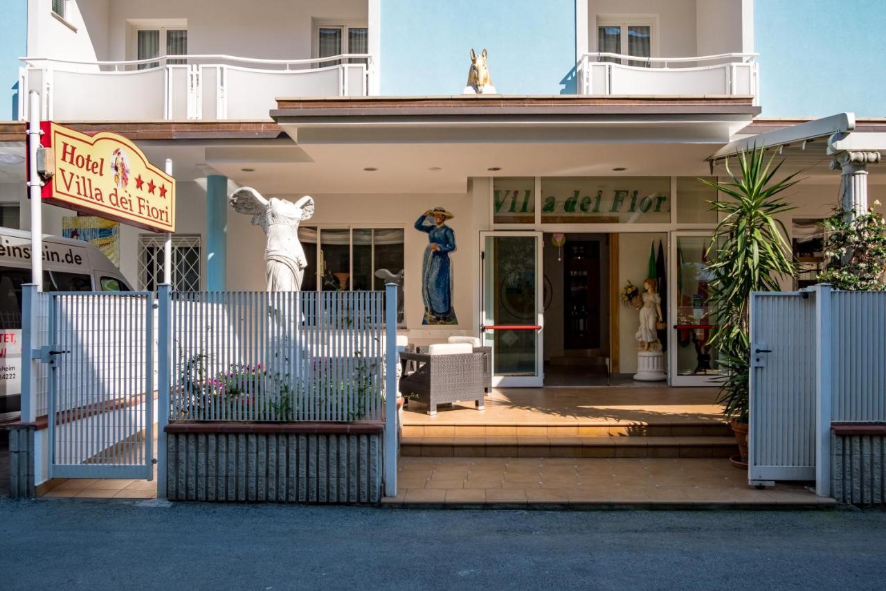 Hotel Villa Dei Fiori - Sul Mare Con Piscina Viserbella di Rimini Exteriör bild